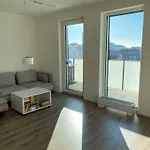 Penthouse Mit Balkon In Zentraler Lage In Διαμέρισμα *