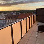 Penthouse Mit Balkon In Zentraler Lage In * Πίλζεν