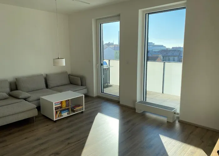 Penthouse Mit Balkon In Zentraler Lage In アパート *