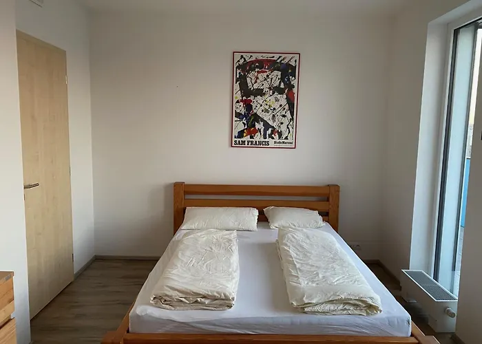 Apartment Penthouse Mit Balkon In Zentraler Lage In