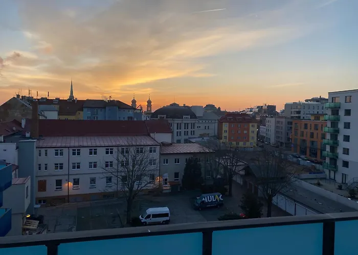 Penthouse Mit Balkon In Zentraler Lage In *