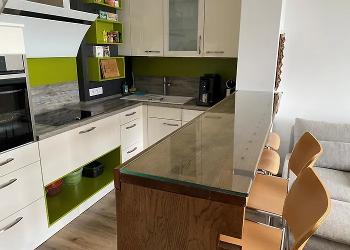 Apartment Penthouse Mit Balkon In Zentraler Lage In *