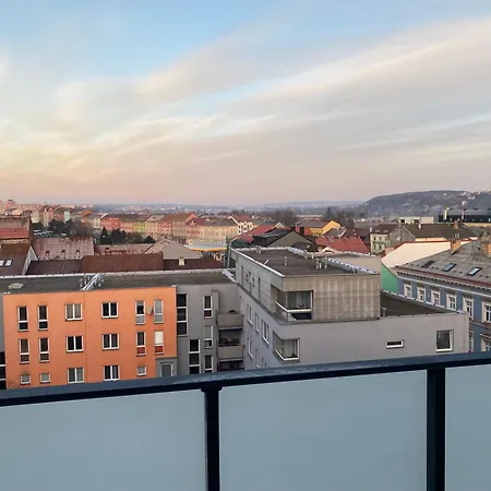 Penthouse Mit Balkon In Zentraler Lage In * Plzeň